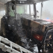 Po��r traktor a st�echa zem�d�lsk�ho objektu Nyklovice 4.11.22